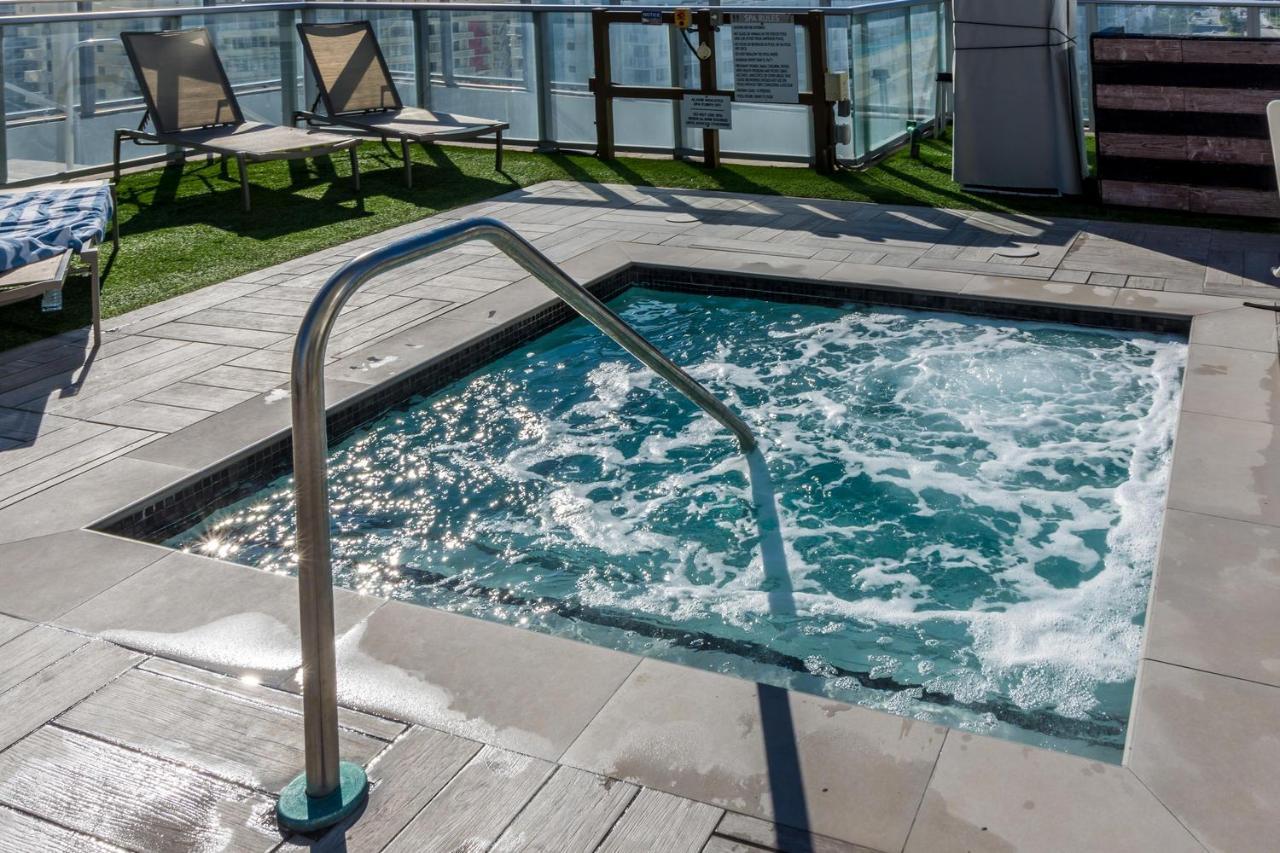 Dreamy Beachside Living - Direct Oceanview 2Br 2Ba For The Perfect Escape Hollywood Exteriör bild